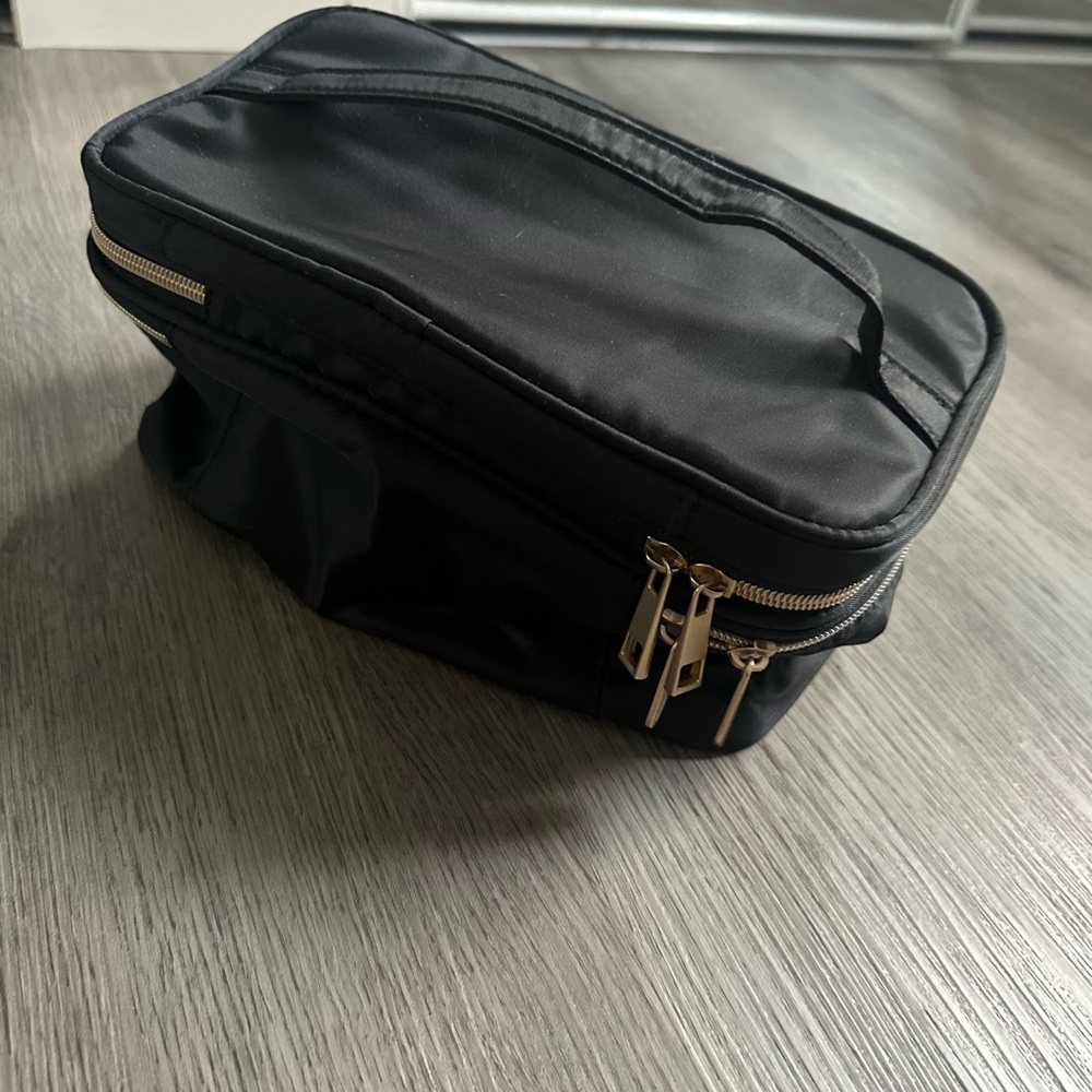 Makeup bag - Picture 2 of 4